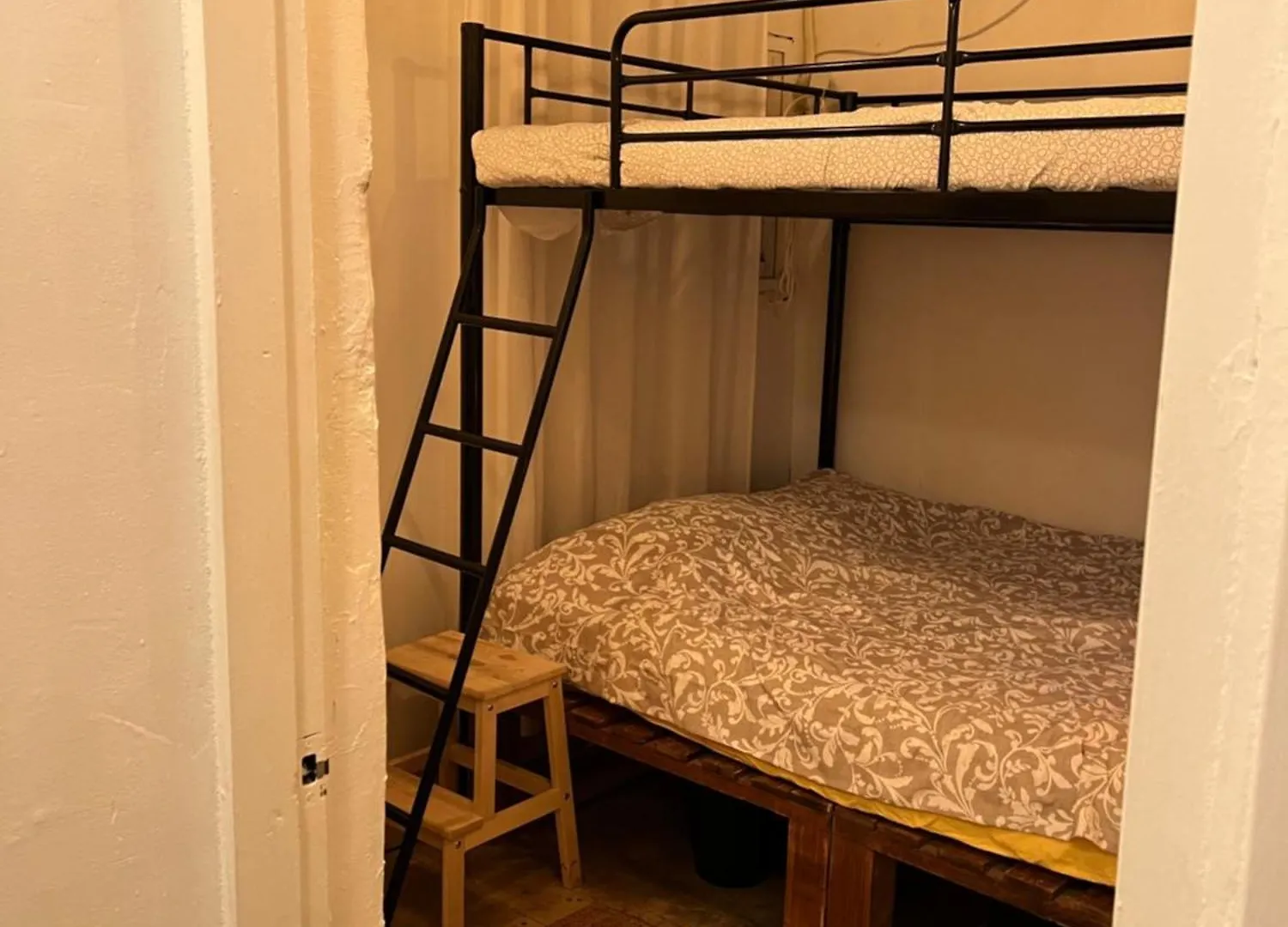 Space Ara Seoul Hostel