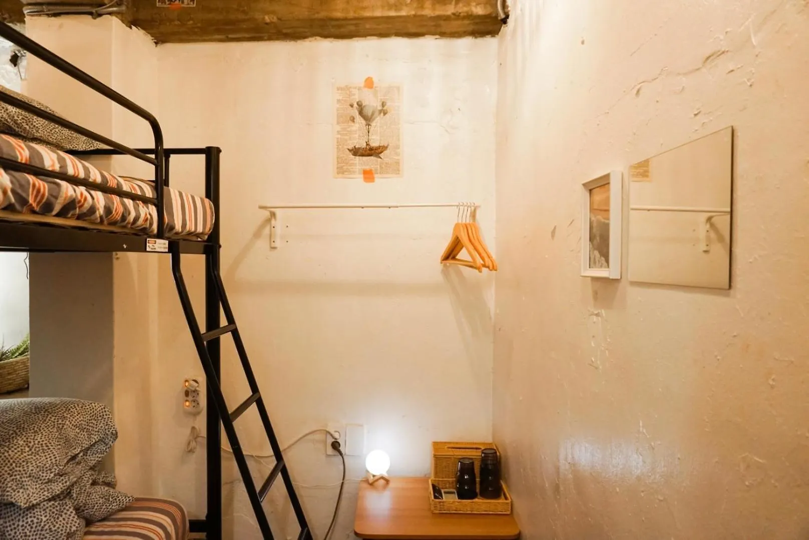 Space Ara Seoul Hostel